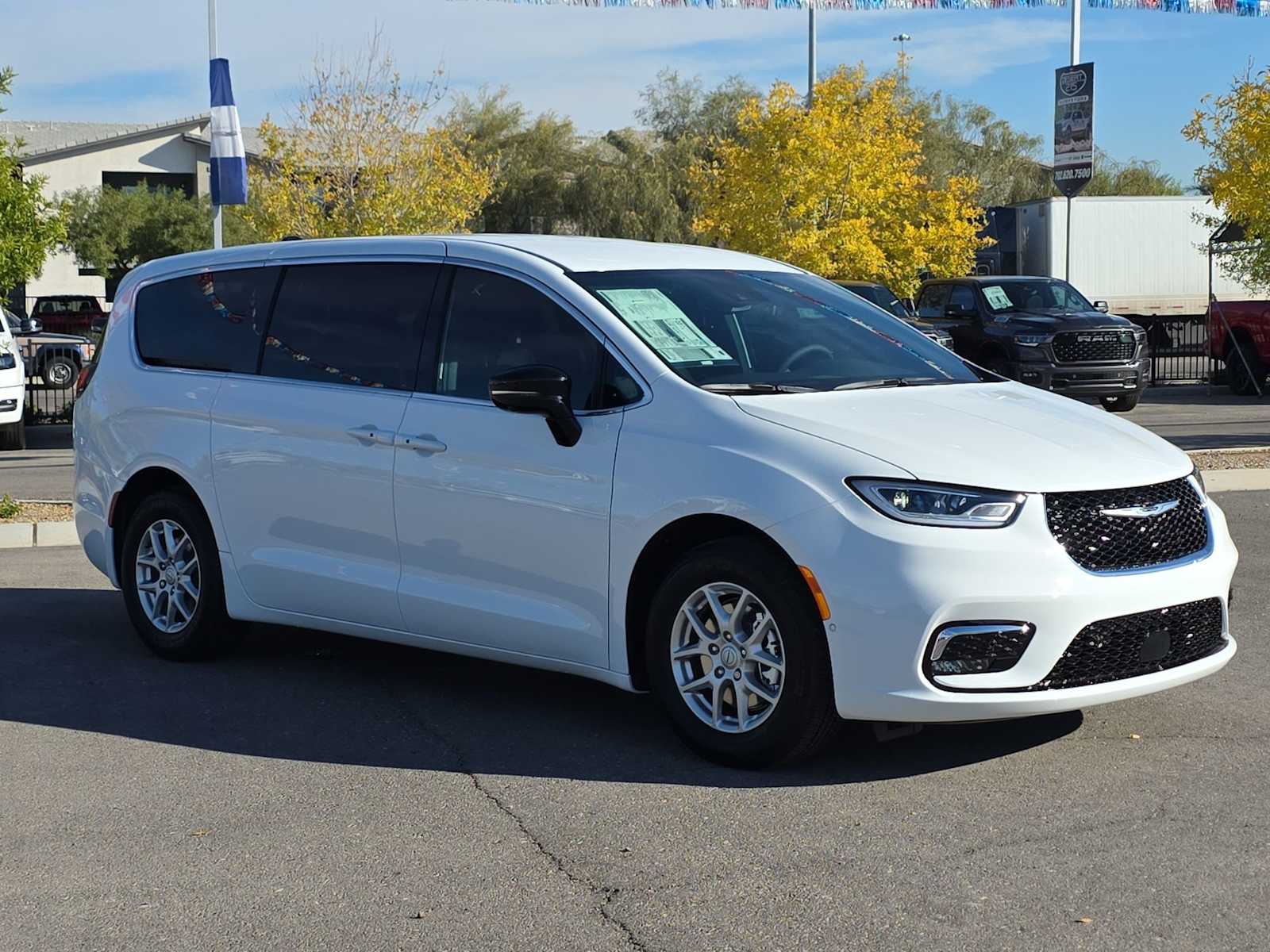View vehicle photo 6