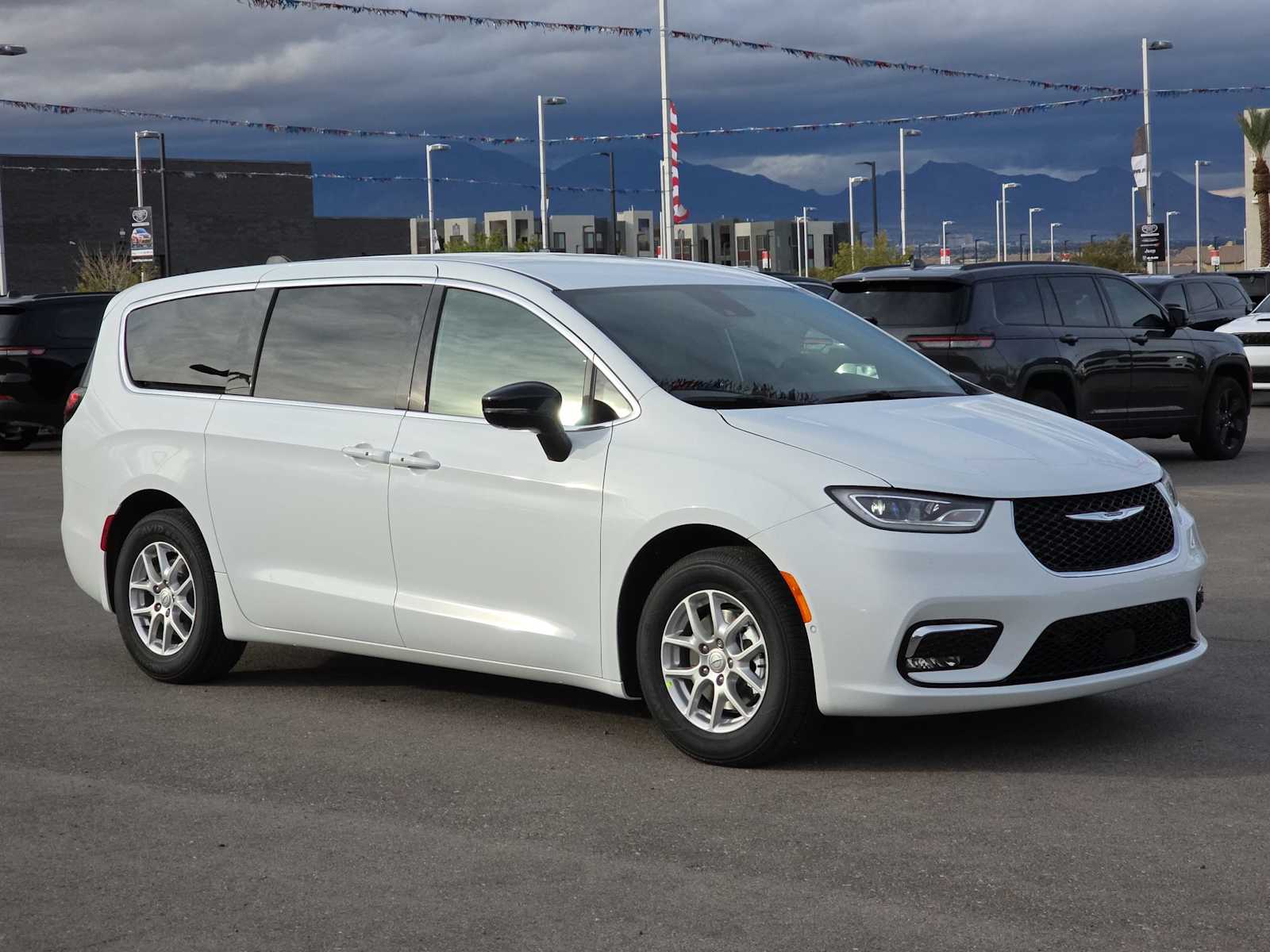 View vehicle photo 2