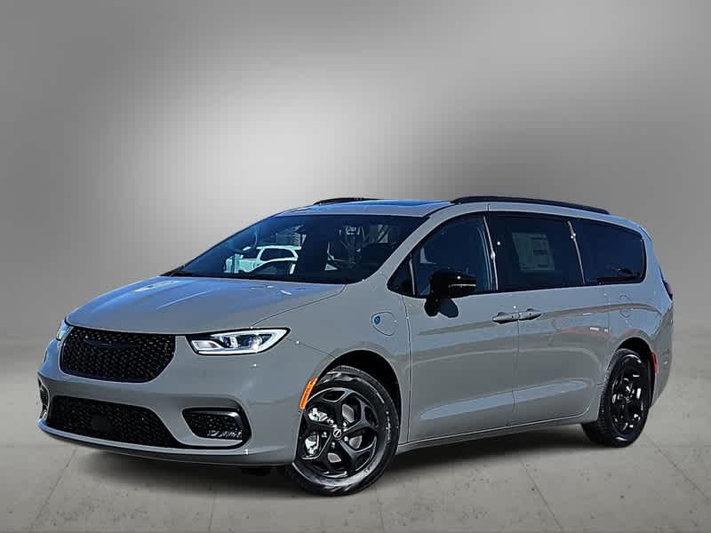 2025 Chrysler Pacifica Hybrid Premium S Appearance Pkg