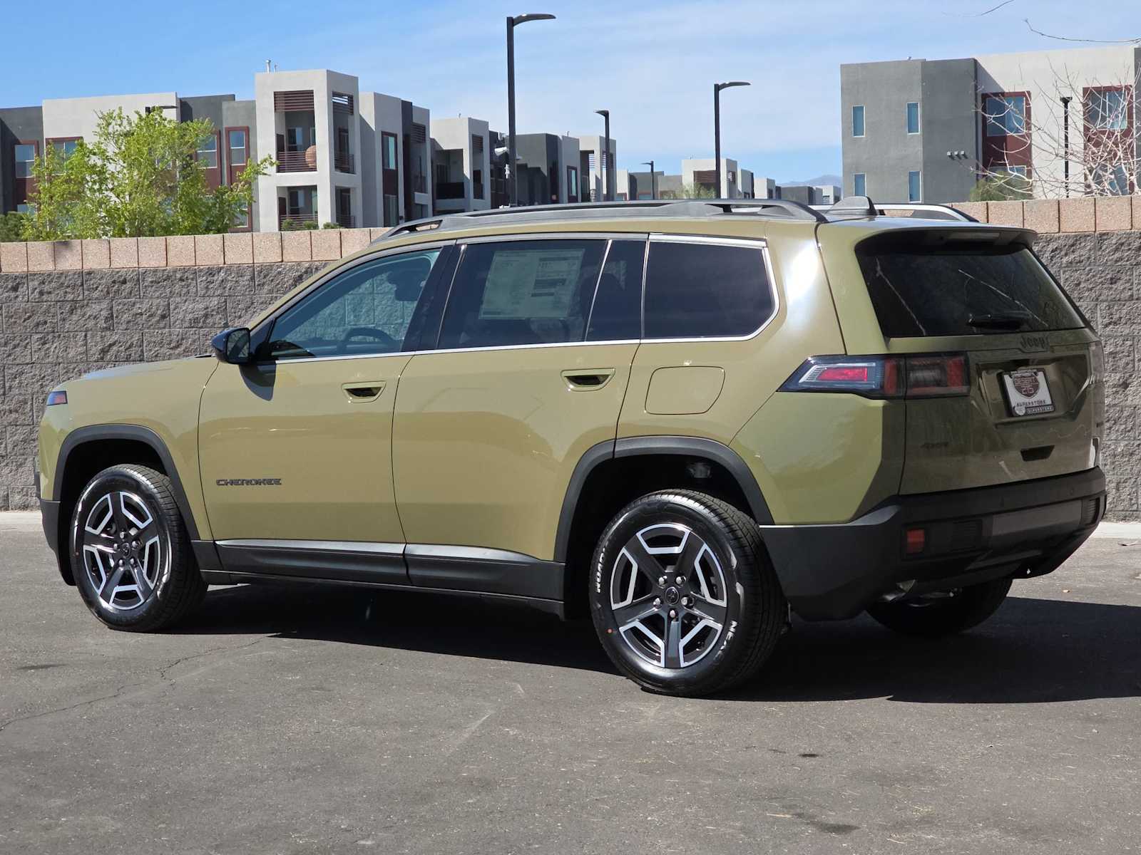 View vehicle photo 7