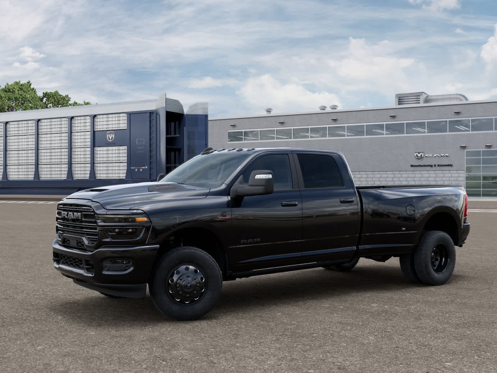 Diamond Black Crystal Pearlcoat 2026 RAM 3500 Laramie Crew Cab LB DRW 4WD Pickup Truck Four-Wheel Drive 8-Speed Automatic