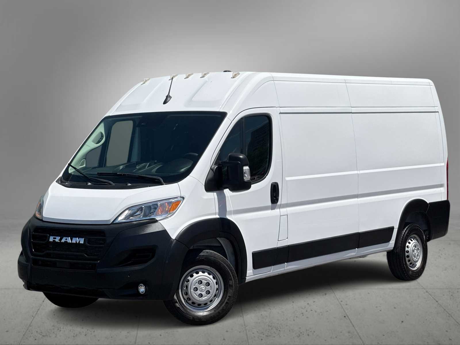 Bright White Clearcoat 2024 RAM ProMaster 2500 Tradesman 159 High Roof Cargo Van FWD w/ Passenger Seat Van Front-Wheel Drive 9-Speed Automatic
