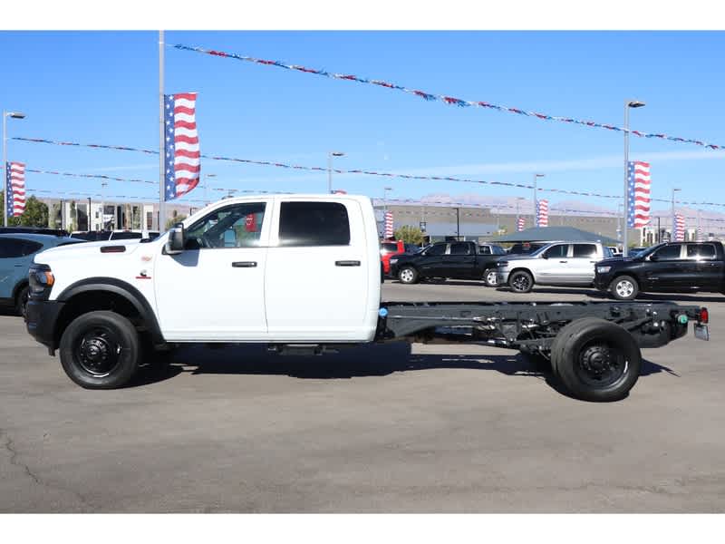 2024 RAM 5500 Chassis Cab Tradesman 4x2 Crew Cab 84 CA 197.4 WB