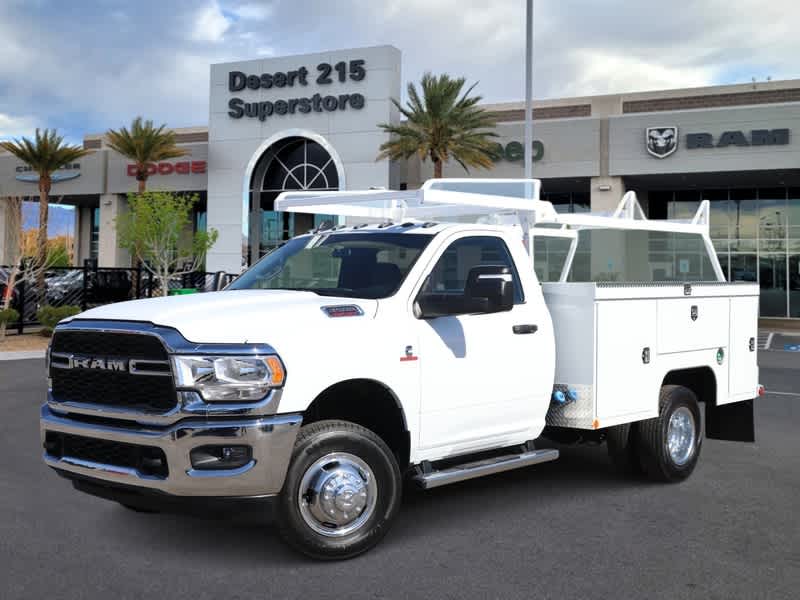 2024 RAM 3500 Chassis Cab Tradesman 2WD Reg Cab 60 CA 143.5 WB