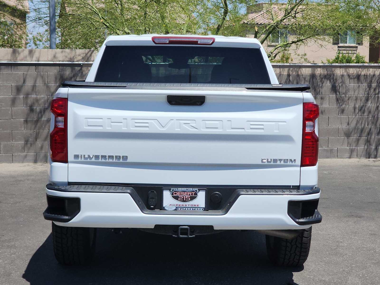 View vehicle photo 7