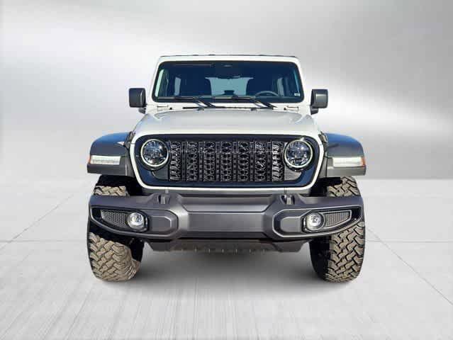 View vehicle photo 3
