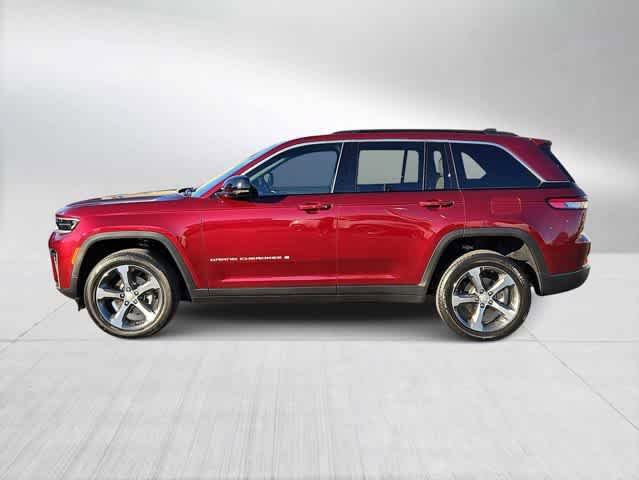 View vehicle photo 5