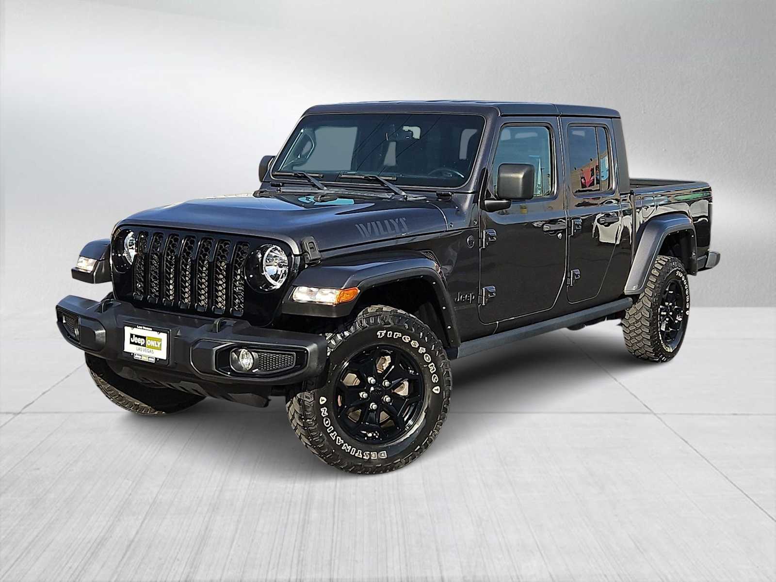 Gray (Granite Crystal Metallic Clearcoat) 2022 Jeep Gladiator Willys Crew Cab 4WD Pickup Truck Four-Wheel Drive 8-Speed Automatic