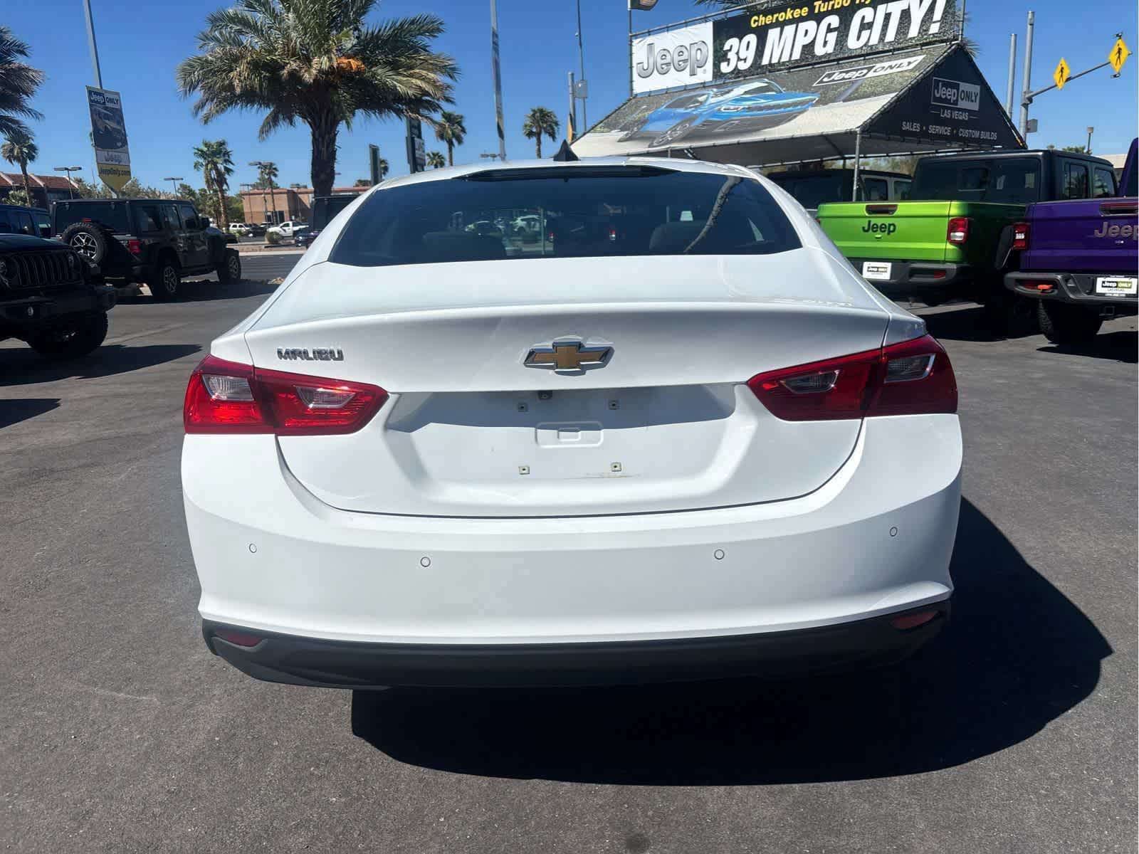 Summit White 2024 Chevrolet Malibu Sedan Front-Wheel Drive Continuously Variable Transmission