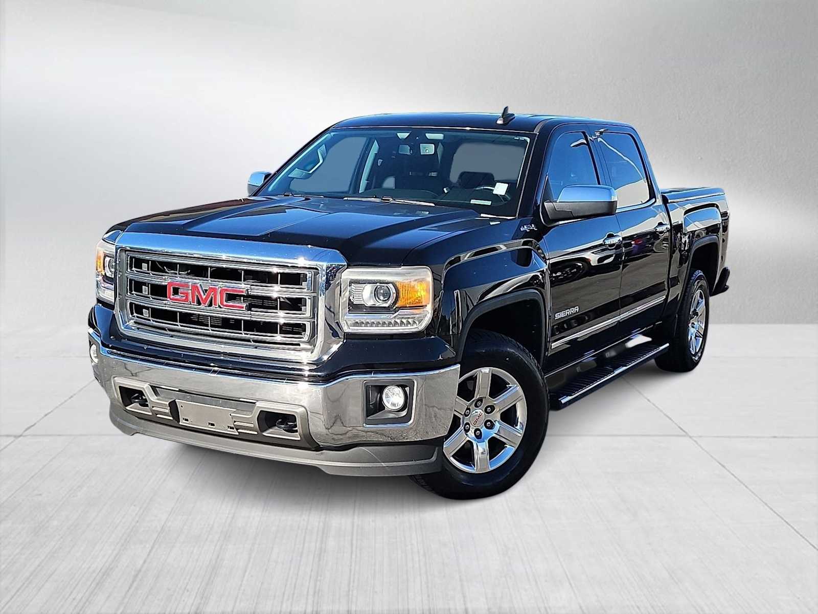 2015 GMC Sierra 1500 SLT 4WD Crew Cab 143.5