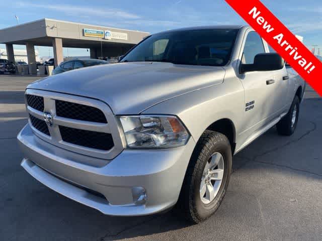 2017 RAM 1500 Express 4x4 Quad Cab 64 Box