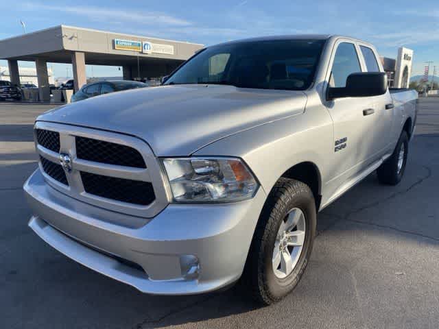 2017 RAM 1500 Express 4x4 Quad Cab 64 Box