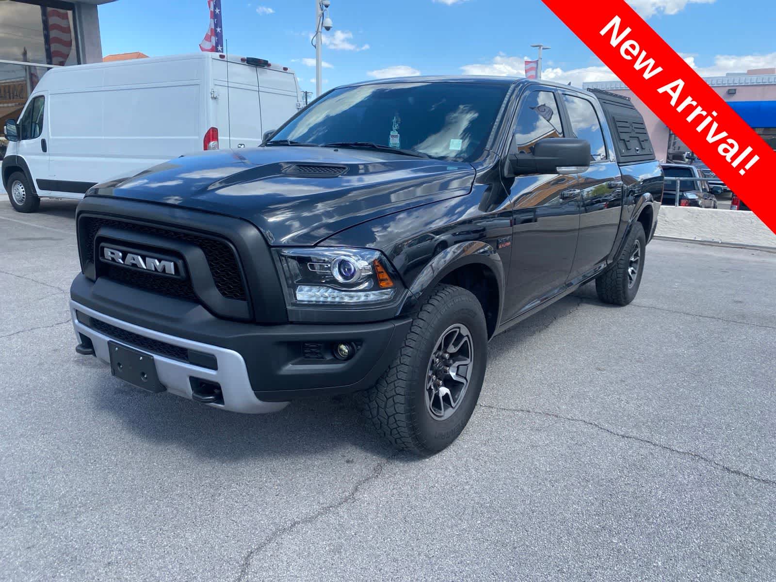 Brilliant Black Crystal Pearlcoat 2017 RAM 1500 Pickup Truck Four-Wheel Drive 8-Speed Automatic