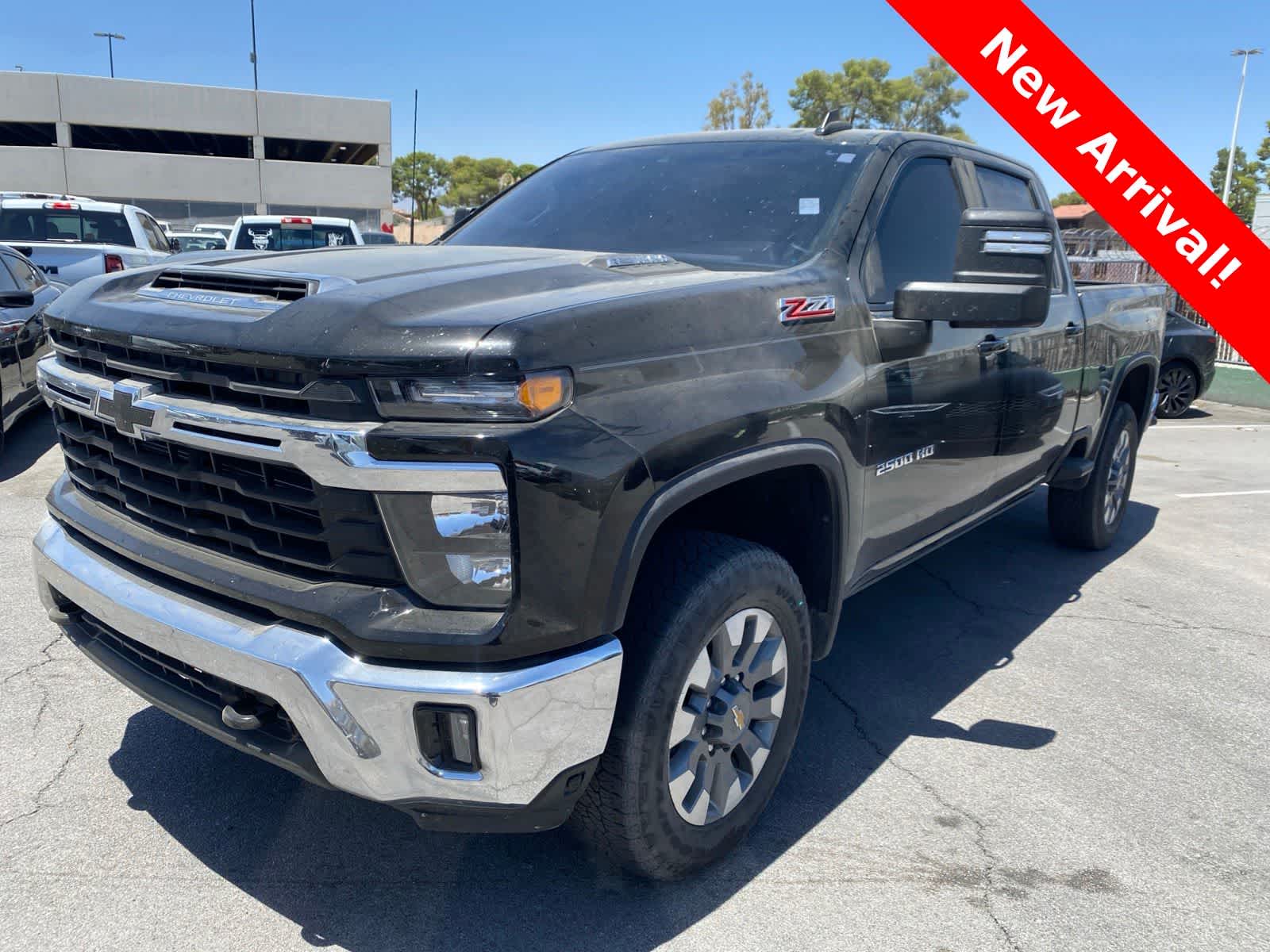Black 2024 Chevrolet Silverado 2500HD LT Crew Cab 4WD Pickup Truck Four-Wheel Drive Automatic