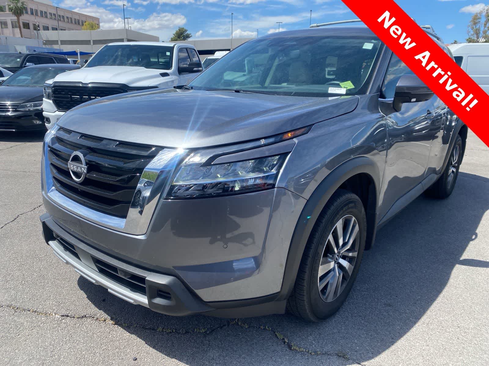 2024 Nissan Pathfinder SL FWD