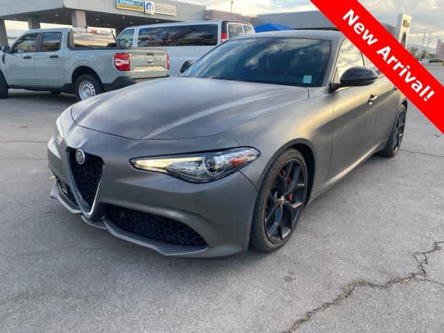 2019 Alfa Romeo Giulia Sport