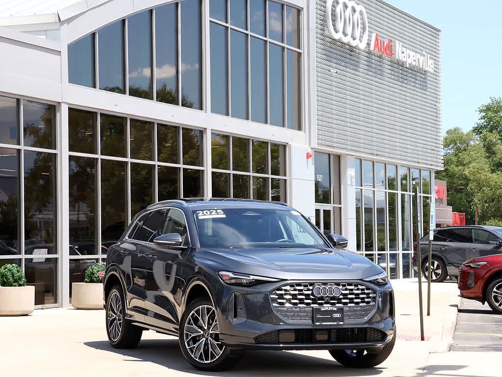 Tambora Gray Metallic 2025 Audi Q5 SUV / Crossover All-Wheel Drive 7-Speed Automatic
