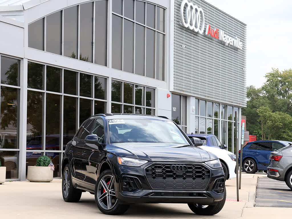 Mythos Black Metallic 2024 Audi Q5 Hybrid Plug-in SUV / Crossover All-Wheel Drive 7-Speed Automatic