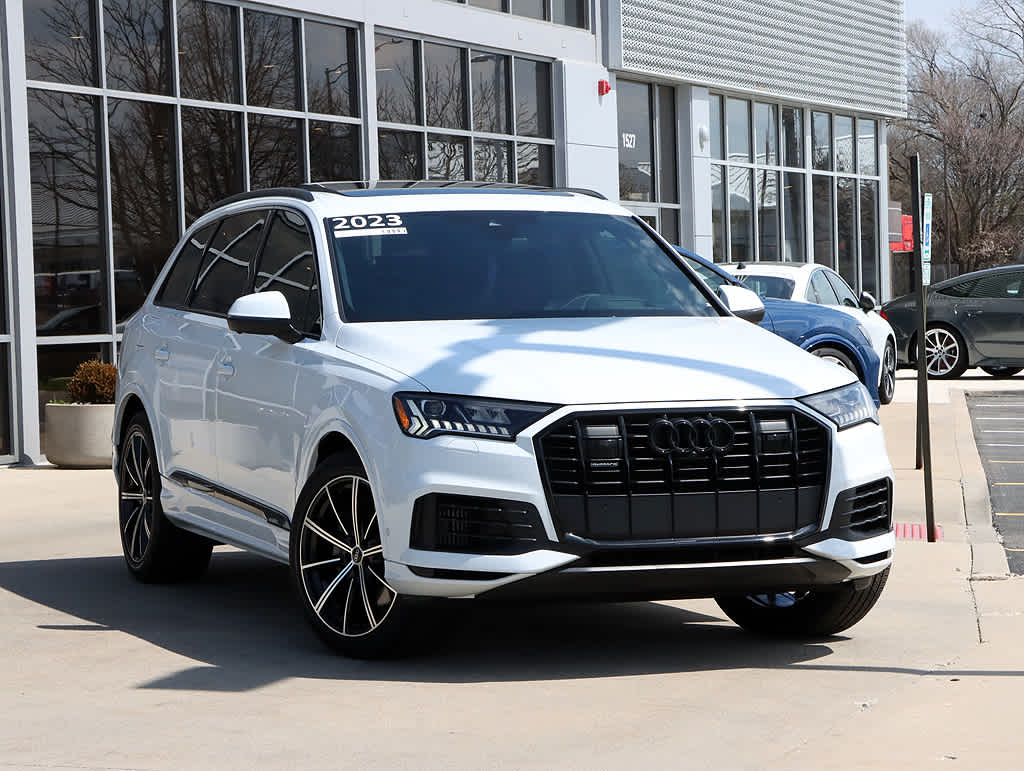Glacier White Metallic 2023 Audi Q7 quattro Prestige 55 TFSI SUV / Crossover All-Wheel Drive 8-Speed Automatic