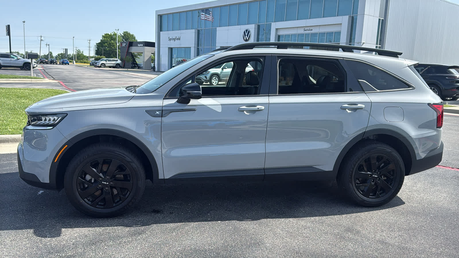 View vehicle photo 2