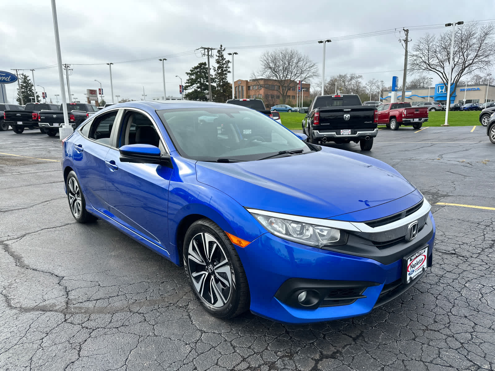 2017 Honda Civic EX-T 10