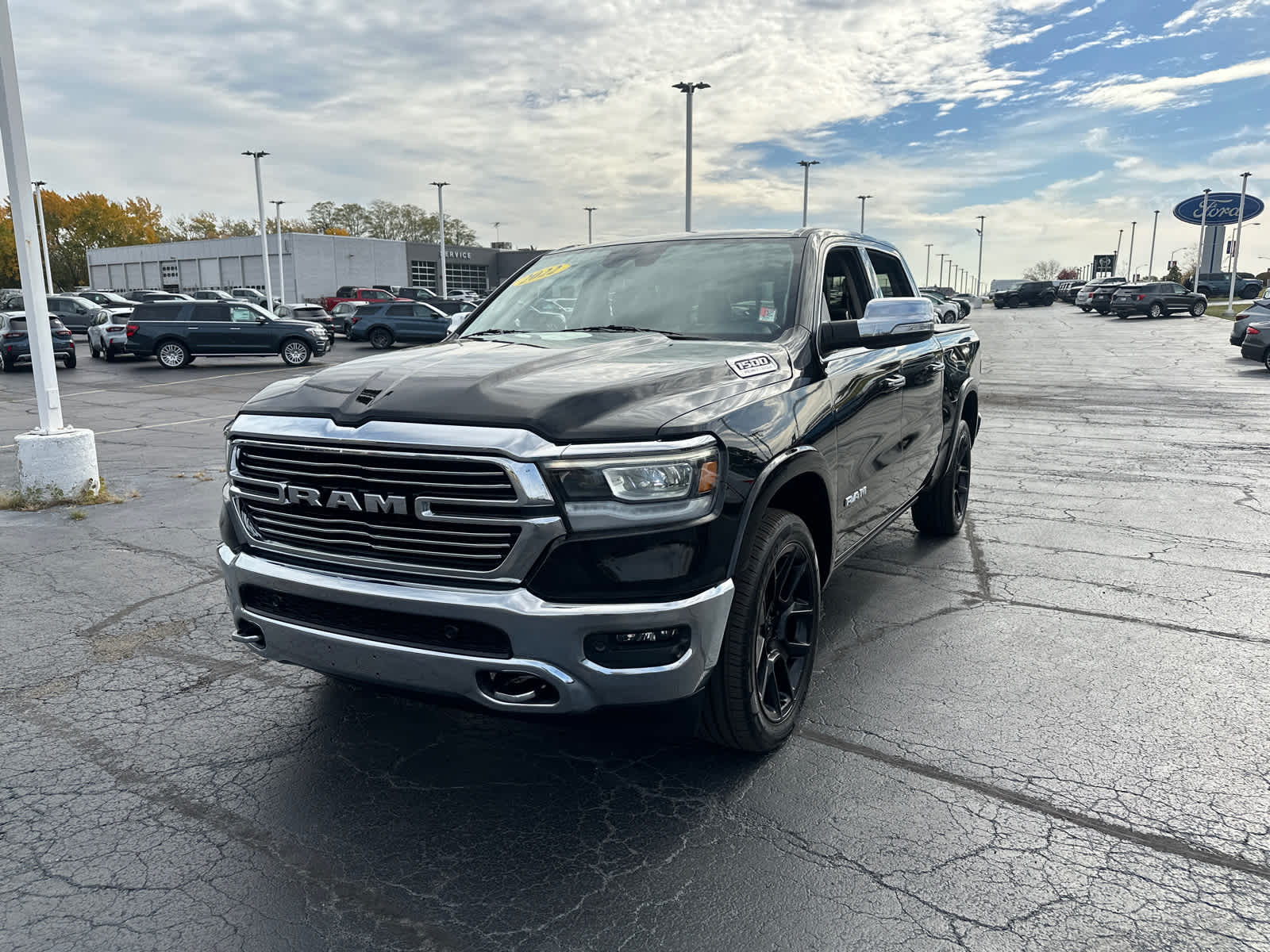 2022 Ram 1500 Laramie 4x4 Crew Cab 57 Box 4