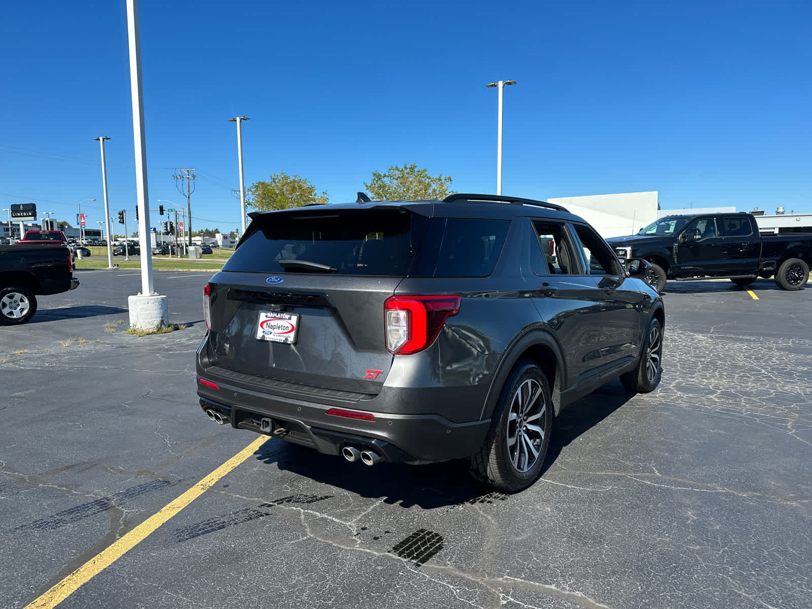 2020 Ford Explorer ST 8