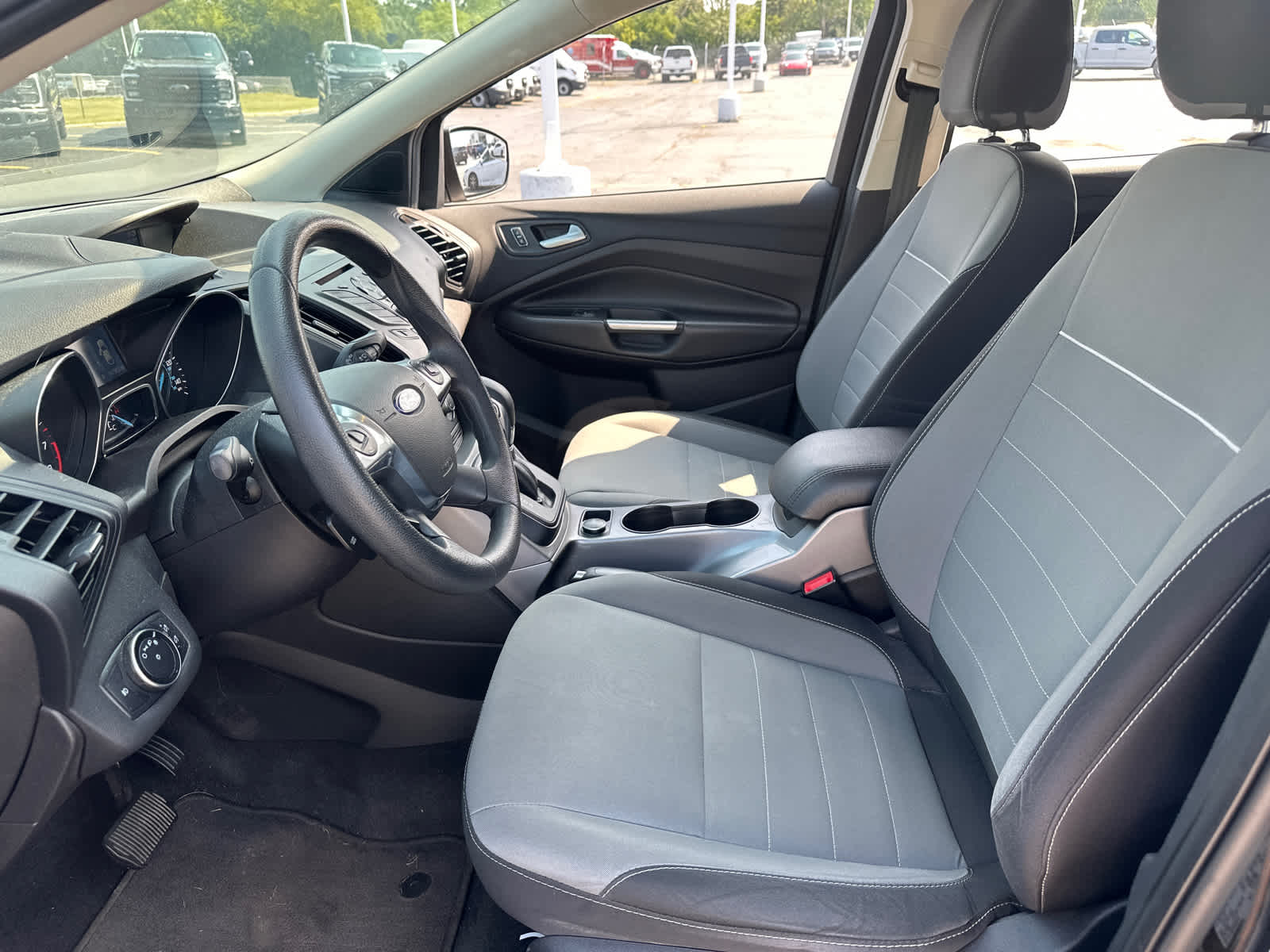 2015 Ford Escape SE 26