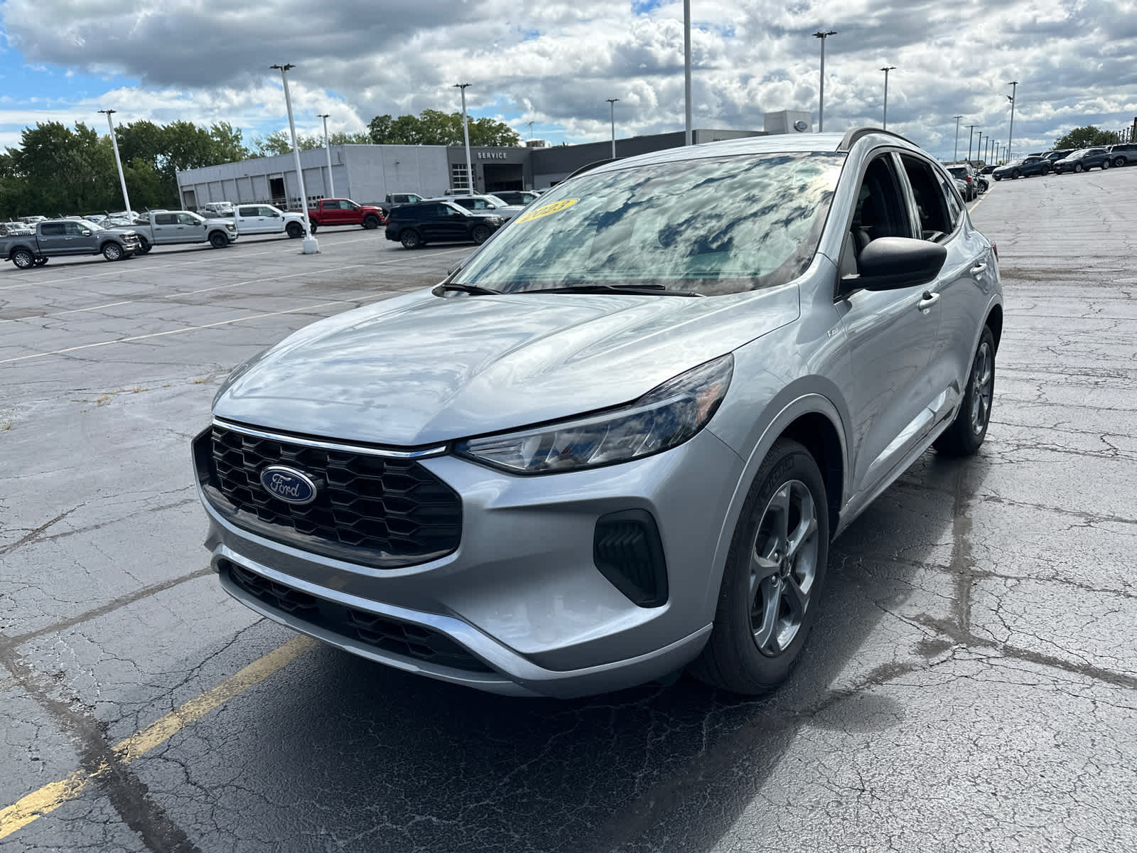 2023 Ford Escape ST-Line 4