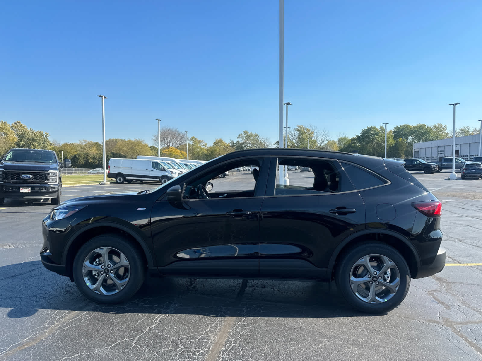 2025 Ford Escape ST-Line 5