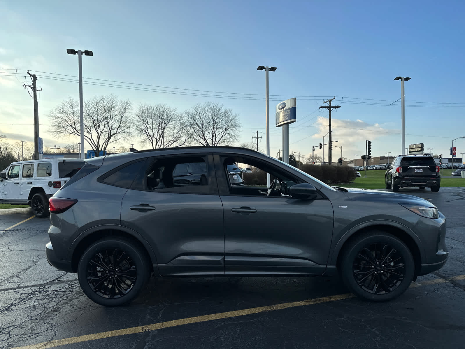 2025 Ford Escape ST-Line Elite 9