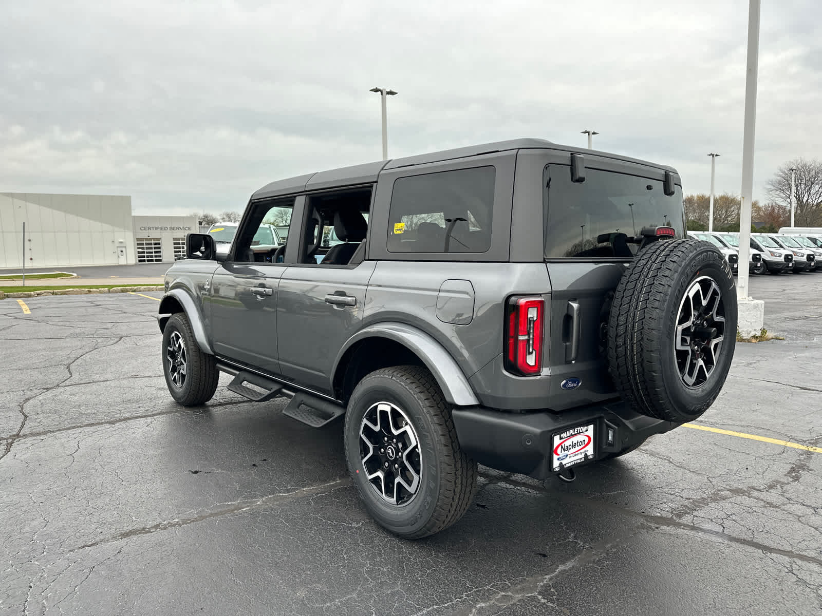 2024 Ford Bronco Outer Banks 6