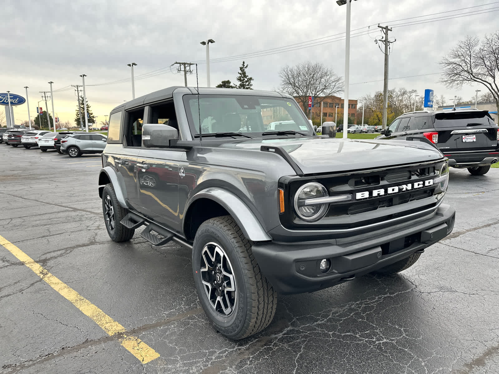 2024 Ford Bronco Outer Banks 10