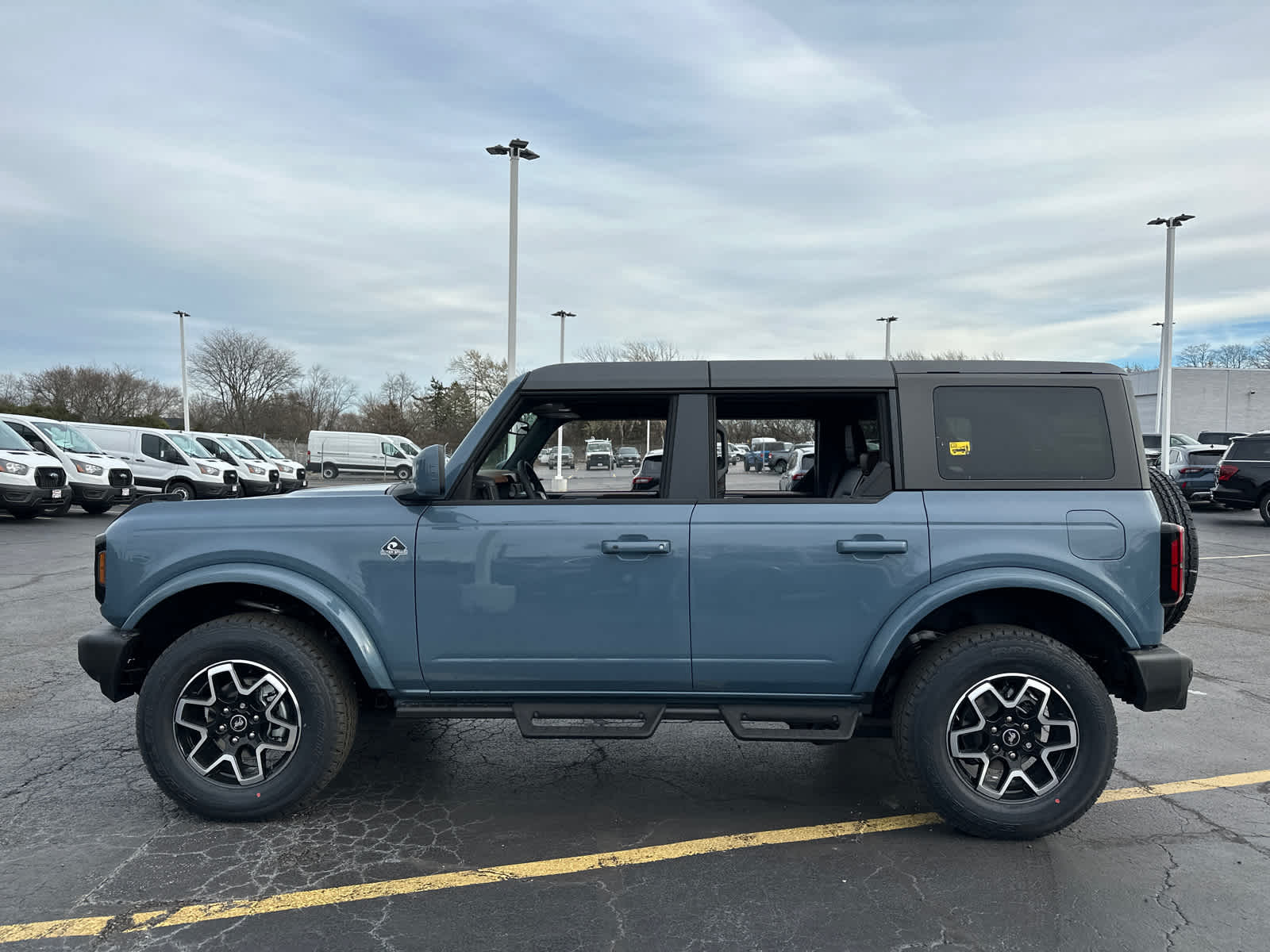 2024 Ford Bronco Outer Banks 5