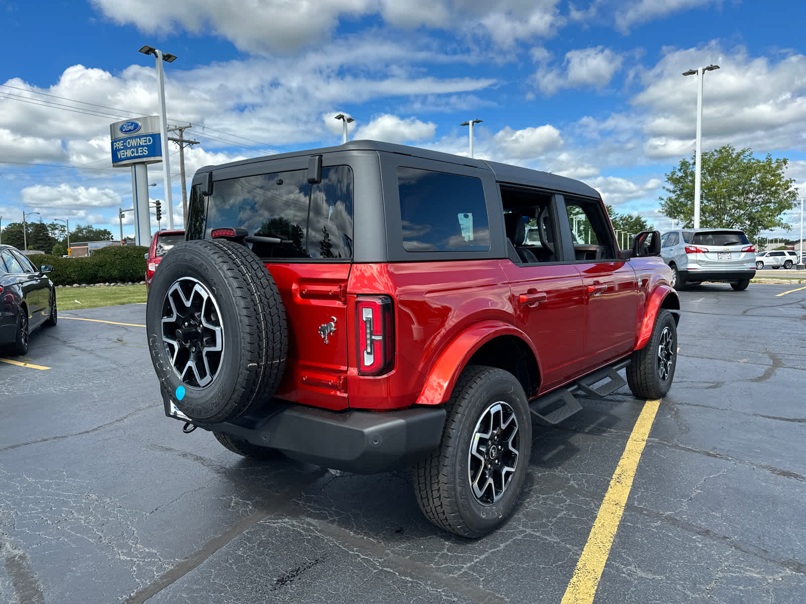 2024 Ford Bronco Outer Banks 8