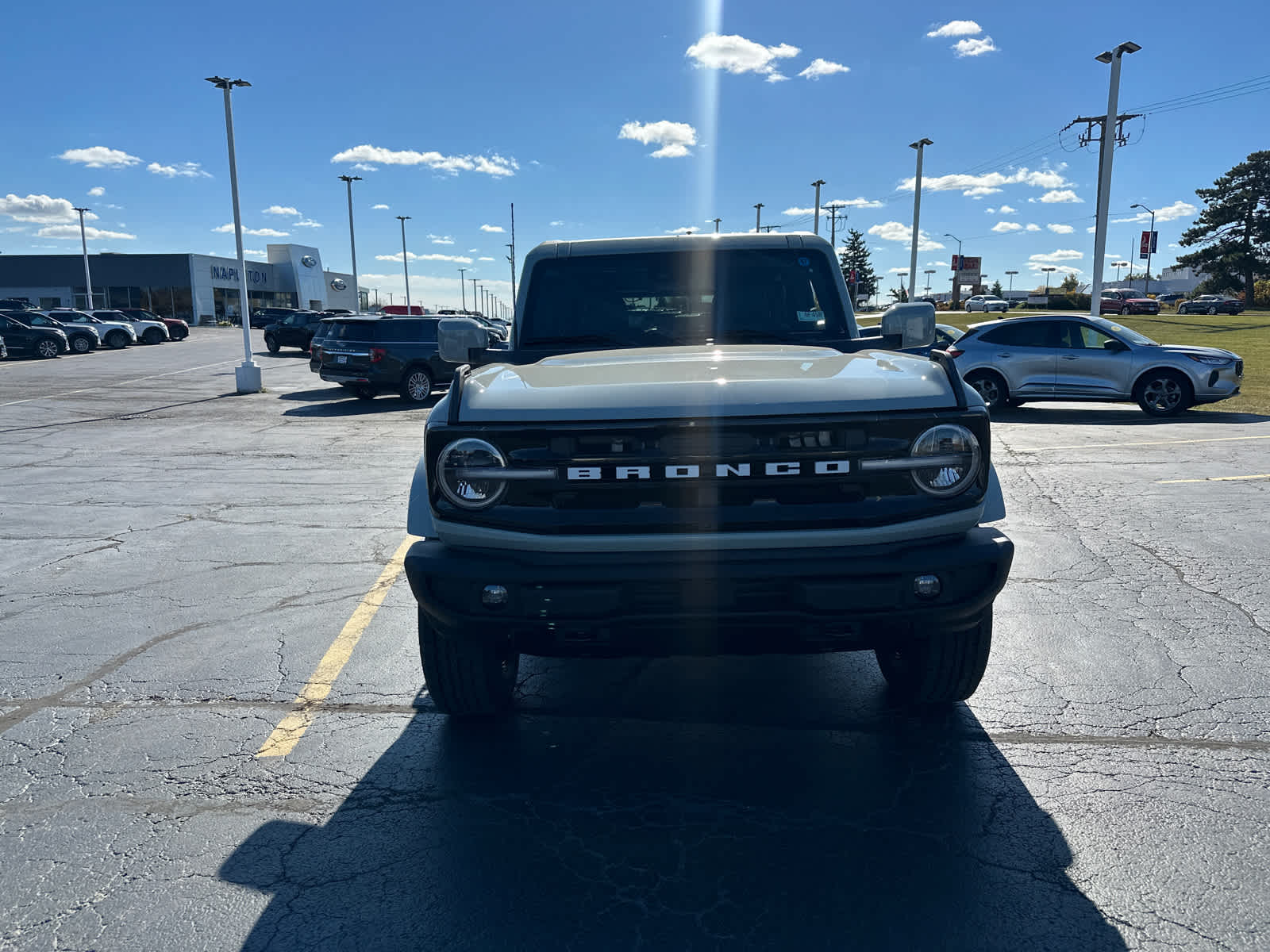 2024 Ford Bronco Outer Banks 3