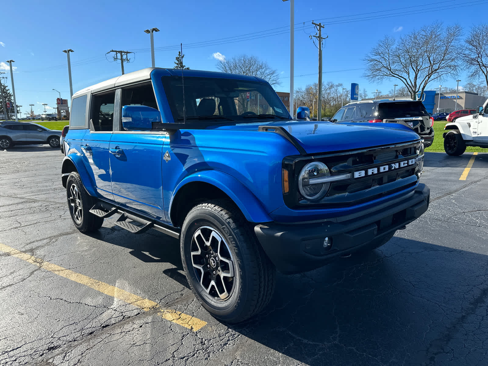 2024 Ford Bronco Outer Banks 10