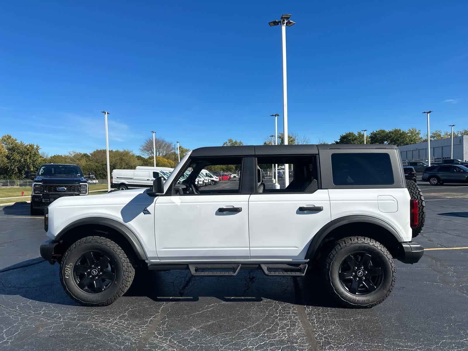 2024 Ford Bronco Black Diamond 5