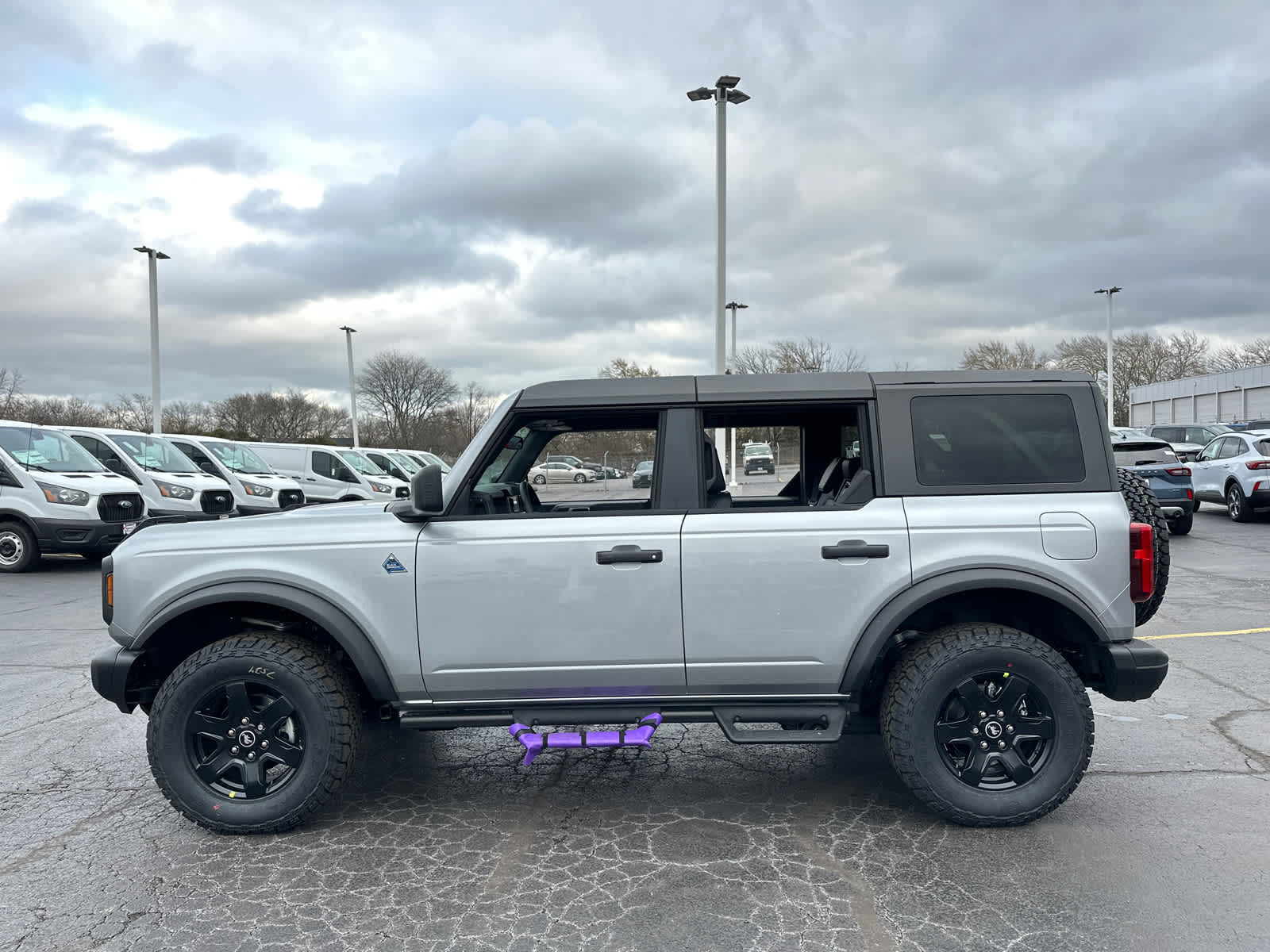 2024 Ford Bronco Black Diamond 5