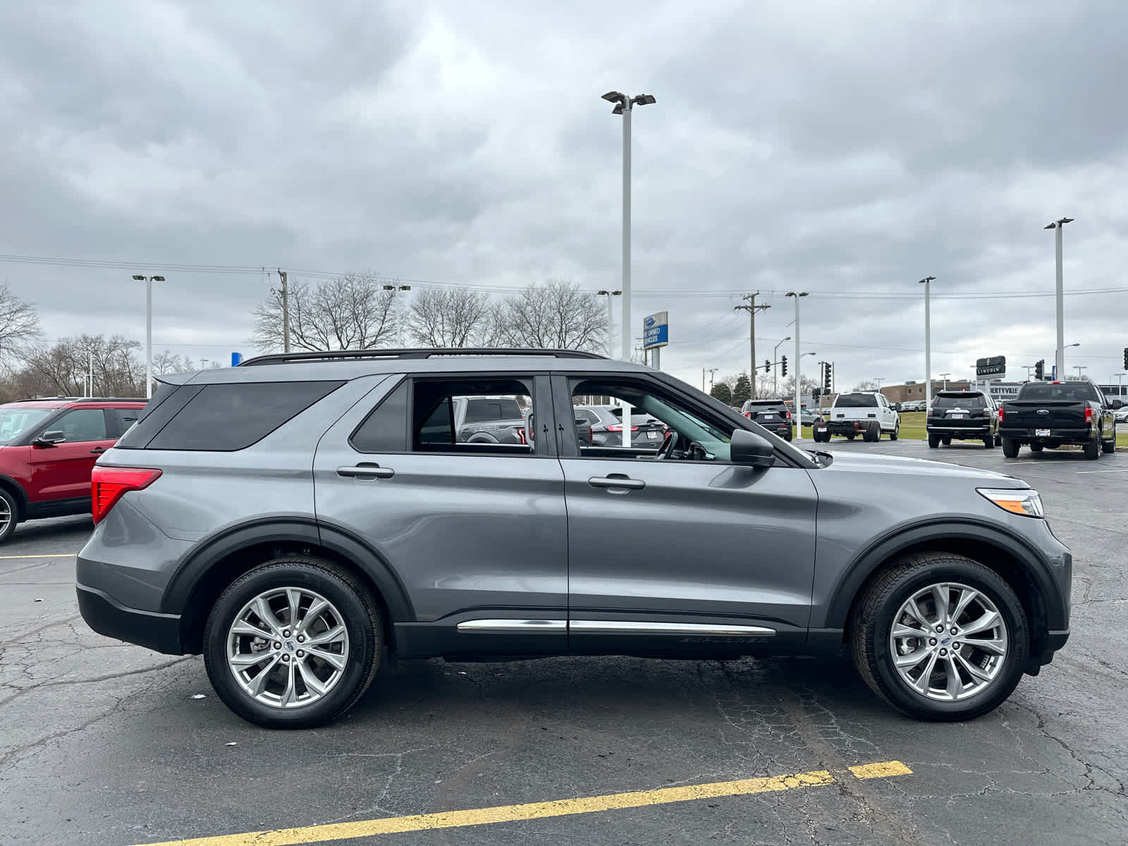 2022 Ford Explorer XLT 9