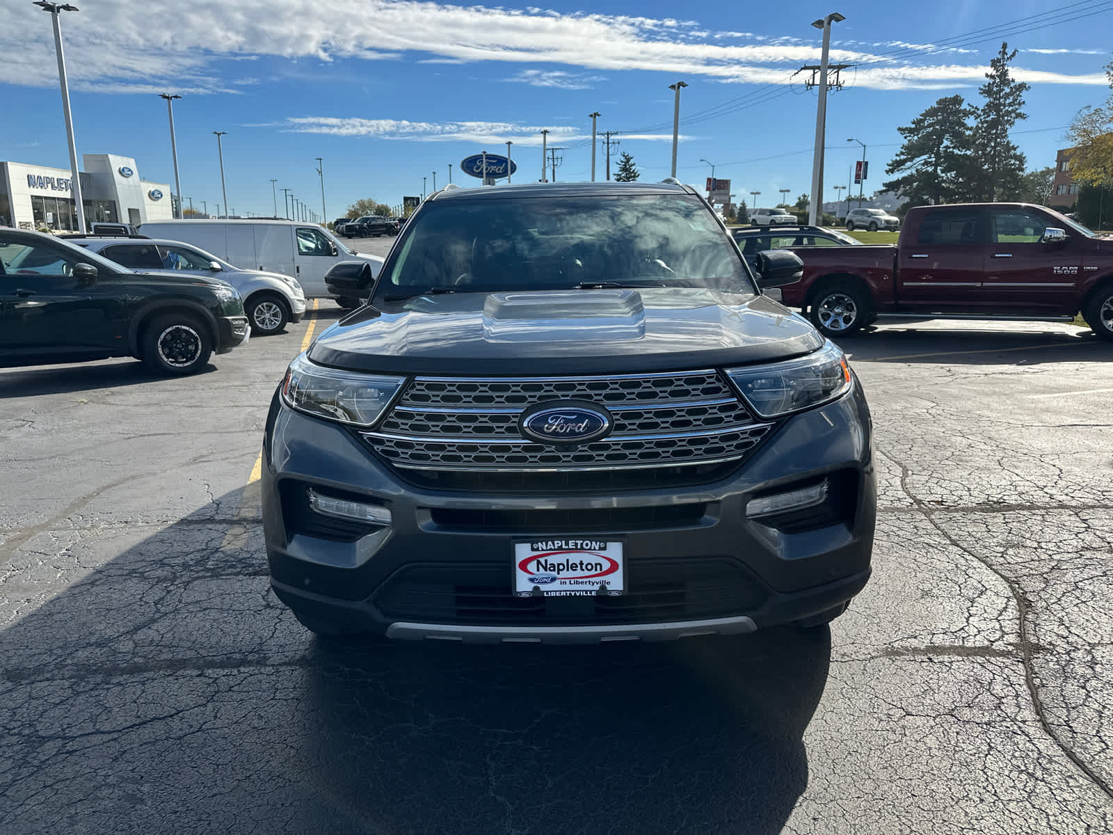 2020 Ford Explorer Limited 3