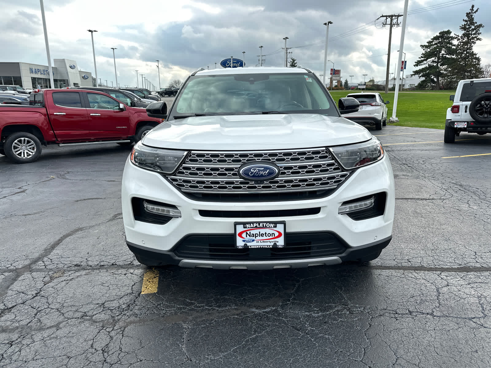 2020 Ford Explorer Limited 3