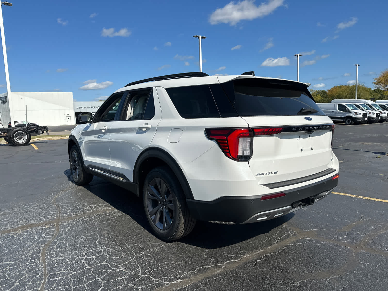 2025 Ford Explorer Active 6