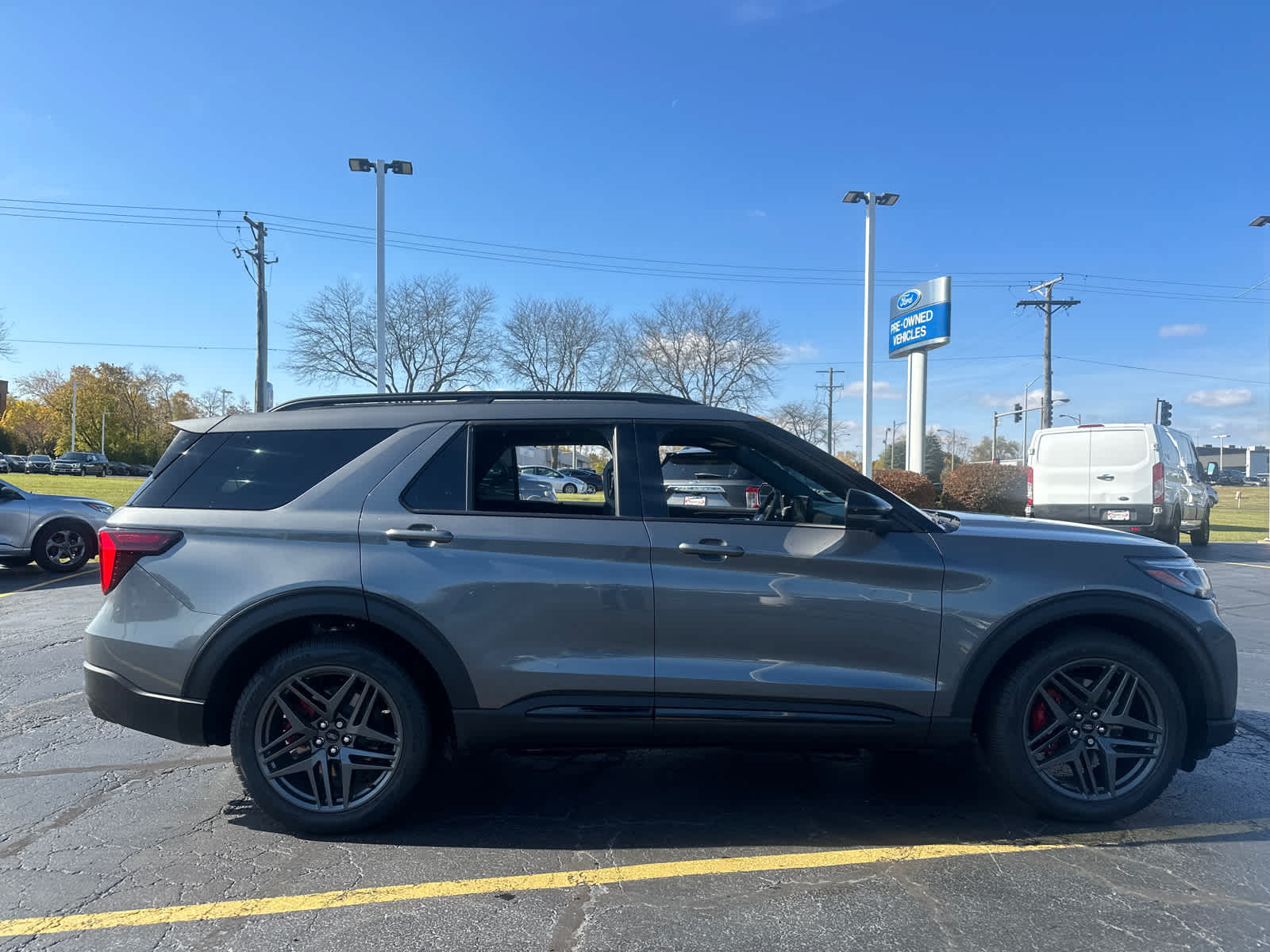 2025 Ford Explorer ST 9