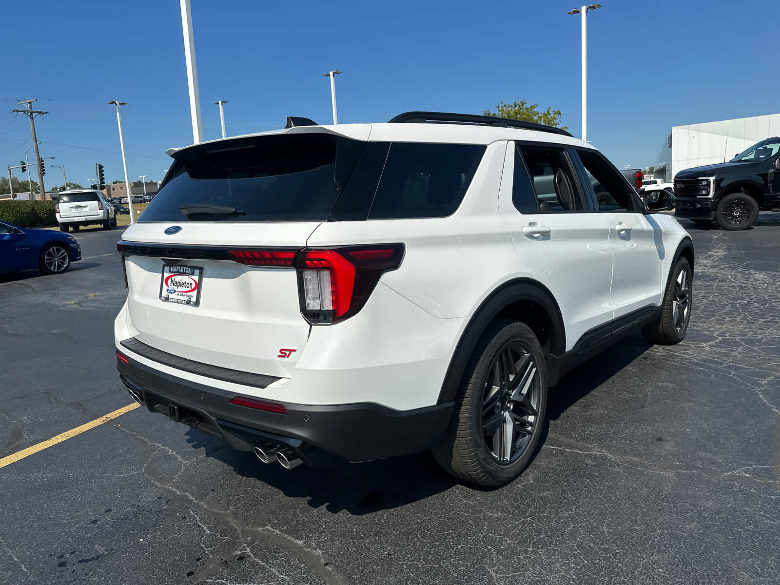 2025 Ford Explorer ST 8