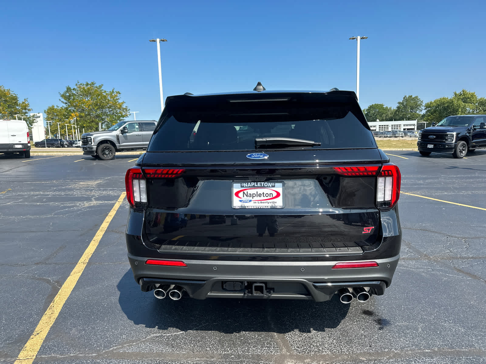 2025 Ford Explorer ST 7