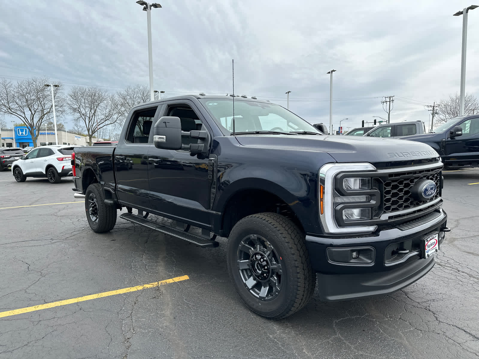 2024 Ford Super Duty F-250 SRW LARIAT 4WD Crew Cab 6.75 Box 10