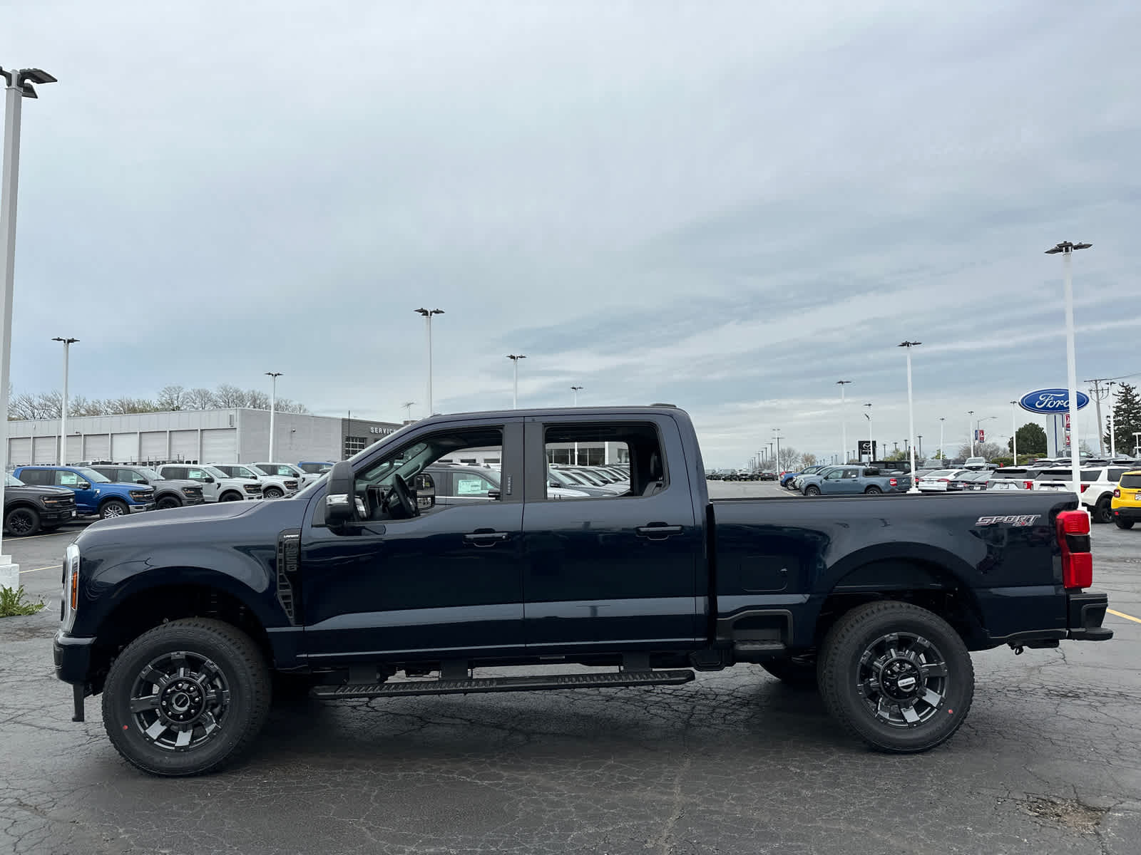 2024 Ford Super Duty F-250 SRW LARIAT 4WD Crew Cab 6.75 Box 5