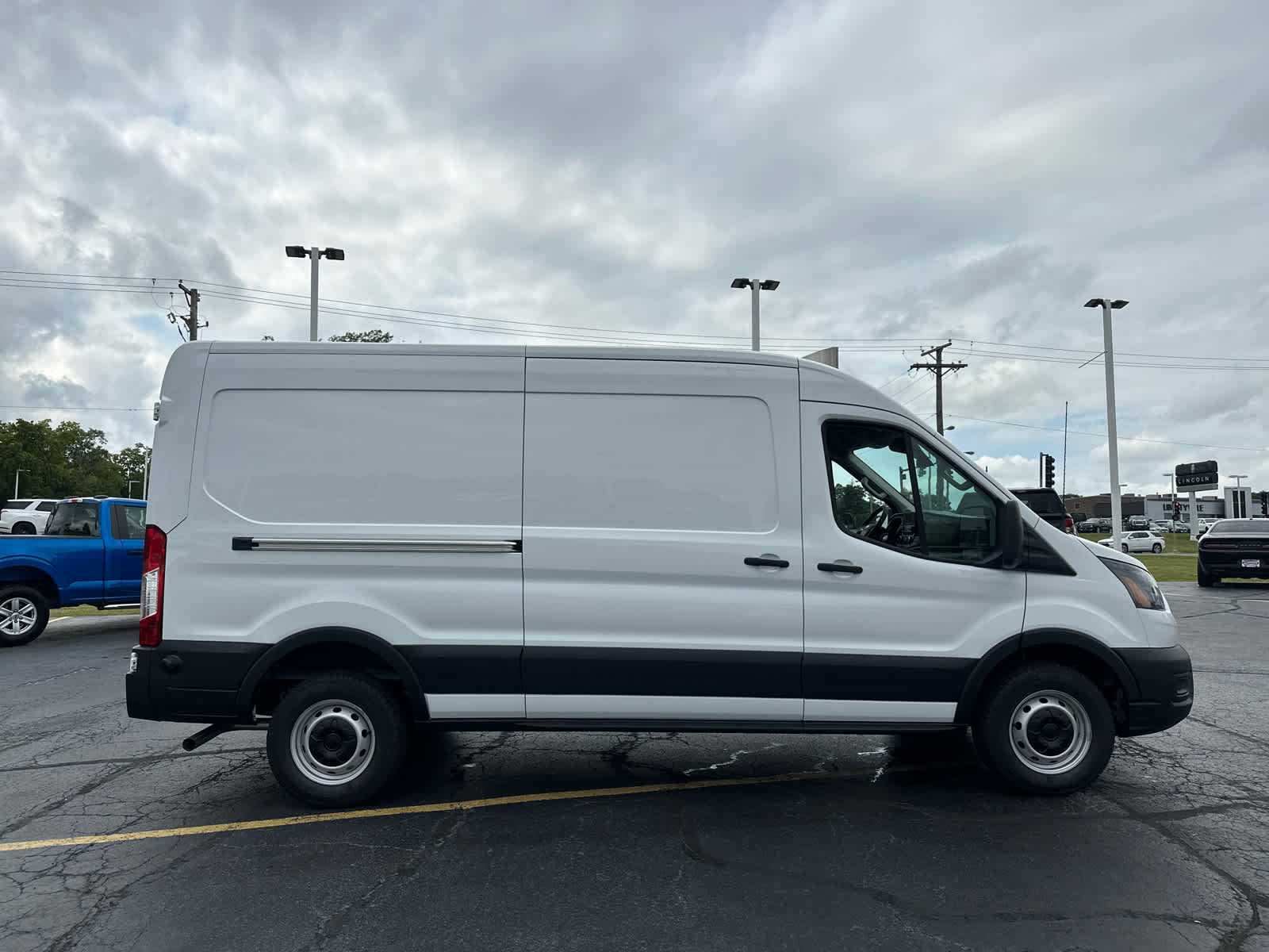 2024 Ford Transit T-250 148  MED RF 9070 GV 9