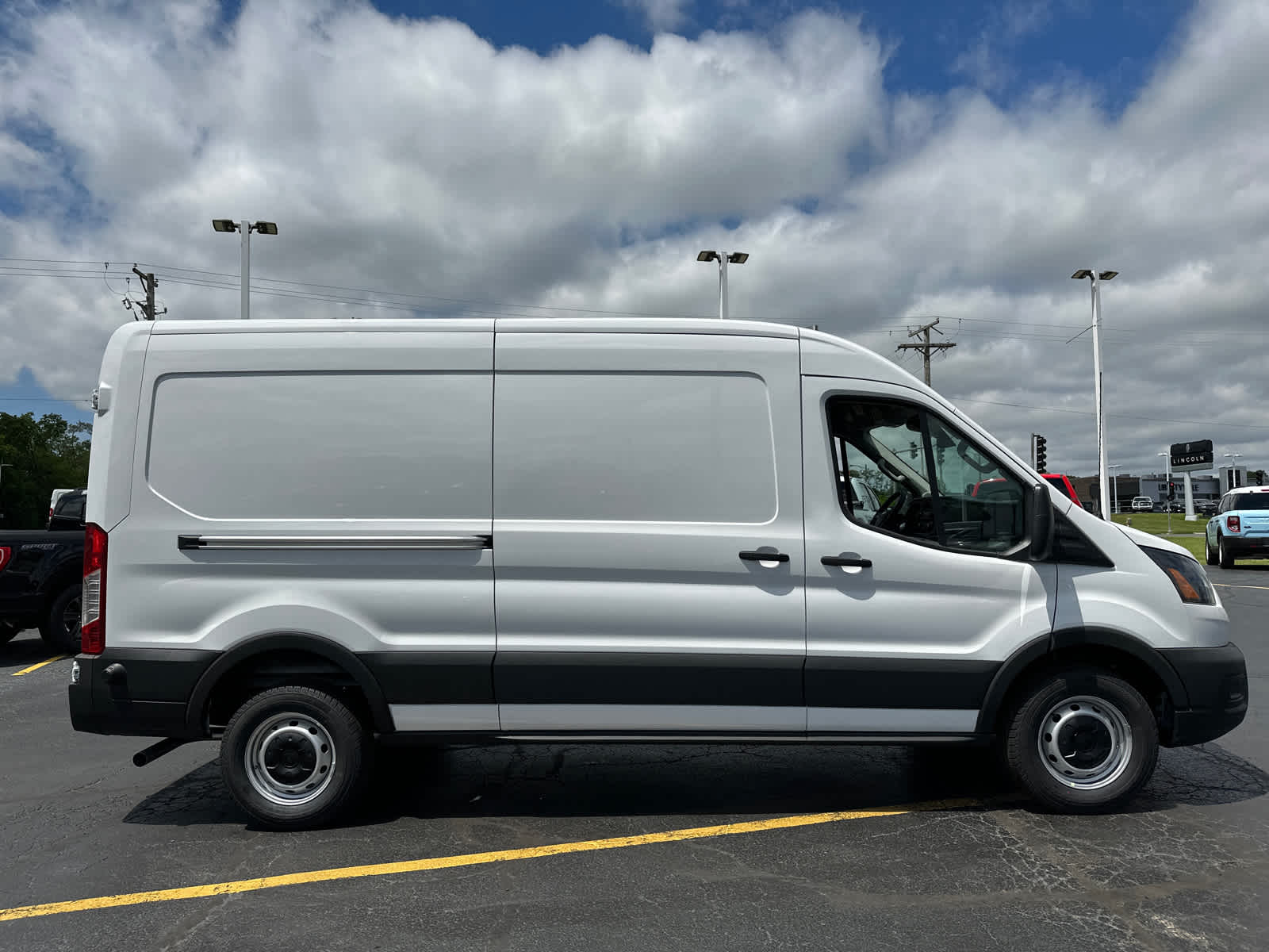 2024 Ford Transit T-250 148  MED RF 9070 GV 9